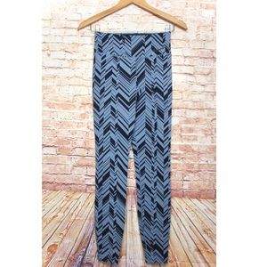 Nike | Blue Gray/Black Pattern Dri-Fit Leggings